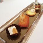 レ セゾン - 小菓子１