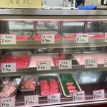 西村屋 - 肉陳列ケース