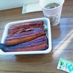 鰻の成瀬 大分府内店 - うな重上の竹大盛2,600円　お吸い物と生わさびセットです