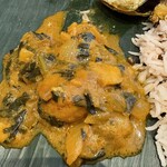 インドダバ - spinach potato masala