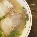 一楽ラーメン - ラーメン大盛り950円　右