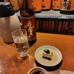 好富 - 芋焼酎お湯割りた付き出し