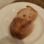 Agora - ぼけてますが、パン