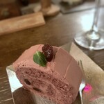 カフェ エチカ - ショコラロールケーキ