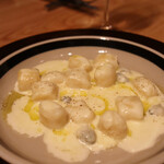 Santo Bevitore - さつまいものニョッキ ゴルゴンゾーラソース
      