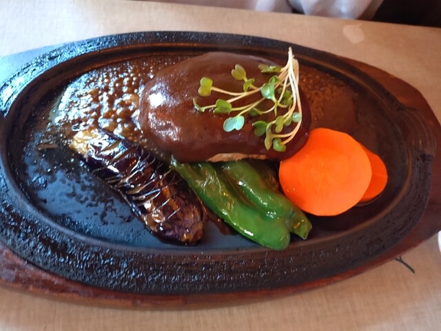 カープル - 北山（ハンバーグ）の写真