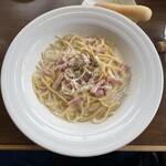 Trattoria & Pizza Banzo - 料理写真:カルボナーラL@1200 Bセット付
