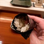 いしまる - 藤田の鮪中トロ巻きでーす。