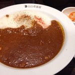 カレーハウスCoCo壱番屋 - 期間限定メニューの「印度カレーライス」の「ビーンズ」（750円）を「10辛」（+105円）で注文。しめて855円。
            