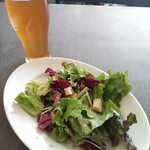 Trattoria&Pizzeria LOGIC - サラダにはボンレスハムの角切りが。ドレッシング美味しい