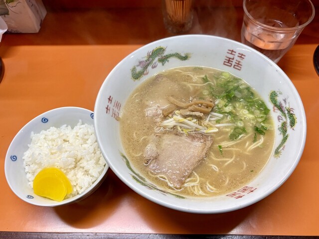 Chuka Soba Shanghai photo 4