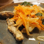 炭火焼き離島酒場ウタとルリ - 甑島(こしきじま)産きびなご