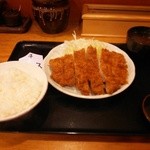 ロースカツ定食