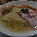 鯛塩そば 灯花 - 鯛塩らぁ麺(910円+大盛110円)