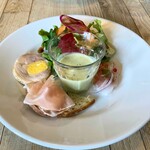 リトルネスト - サラダ仕立ての前菜