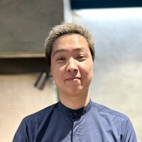 馳走西健一 - ご主人の西シェフは、広島でフレンチを学びフランスに渡欧、その後地元の「馳走 2924」を経て、サス工前田さんの魚に惚れ込み2022年に「西健一」をオープン