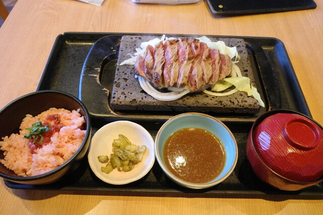 贅 福島鎌田店（ＺＥＩ） - 福島学院前（ステーキ）の写真