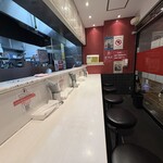 蒙古タンメン中本 - 店内の様子