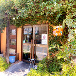 ハンバーグ食堂 榎本よしひろ商店 - 外観