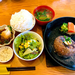 ハンバーグ食堂 榎本よしひろ商店 - 炭焼き国産牛「牛にこやかおろしポン酢ハンバーグ」（定食※ごはん大盛り）