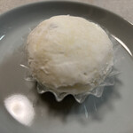 御菓子司　梅のや - サイズは控えめ、何個もいけちゃう