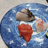 NK 蕎麦屋の二階 - 刺身(マグロ、鯛、サワラ)