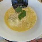 麺道 金獅子 - 濃厚鶏白湯極上鶏そば