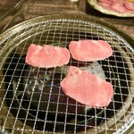 焼肉・ホルモン うした - 
