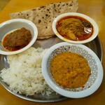 インディアン・レストラン　ロタ - 土曜日のバングラデシュカレーセット