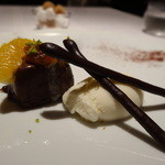 ポンテ デル ピアット - ブラッドオレンジとショコラのムースケーキ　マスカルポーネのジェラート添え