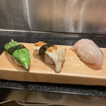 牡蠣とワインPREMIUM すしまる - ランチ 上握り盛り合わせ 3貫分