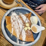 クレープリー・スタンド シャンデレール 梅田店 - 