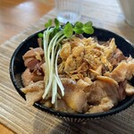 麺屋 さくら井 - ネギ塩チャーシューごはん