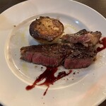 炭と料理とワイン AVANZARE - メインの和牛