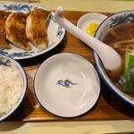 285796661 - チャーシュー麺セット