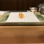 天白 - 海老の頭の素揚げ