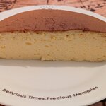 MICKY - チーズケーキ プレーンの断面