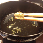 四季乃 - お吸い物の木の芽がかなり美味しかったのでパチリ^ ^
      表面の透明部分がナメコのような食感で美味しい☆*:.｡. o(≧▽≦)o .｡.:*☆