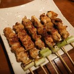 やきとり山平 - ハラミに皮付き