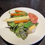 ザ・カフェ イートサロン - ひと皿ずつコース風に提供！まずはサラダ！