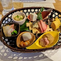 和食 浮橋 - 花籠詩御膳   籠盛り