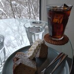 カフェ 崖の上 - 