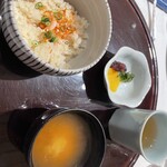 ＴＳＵＫＩＭＩＳＯ - 桜エビの炊き込みご飯