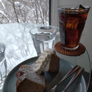 カフェ 崖の上_1