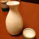 いちいち.つう - 勝駒上撰、大徳利、熱燗