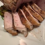 肉友 - 骨付豚ロース肉断面