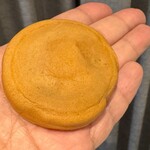 満月 JR京都伊勢丹店 - 阿闍梨餅