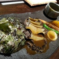 いせもん本店 - 鮑ステーキに肝ソース