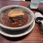 廣澤 - 【ノドグロと蕗のとうの土鍋】
      リーキ
      甜麺醤のソース
      お焦げ