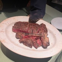 37 Steakhouse & Bar - 